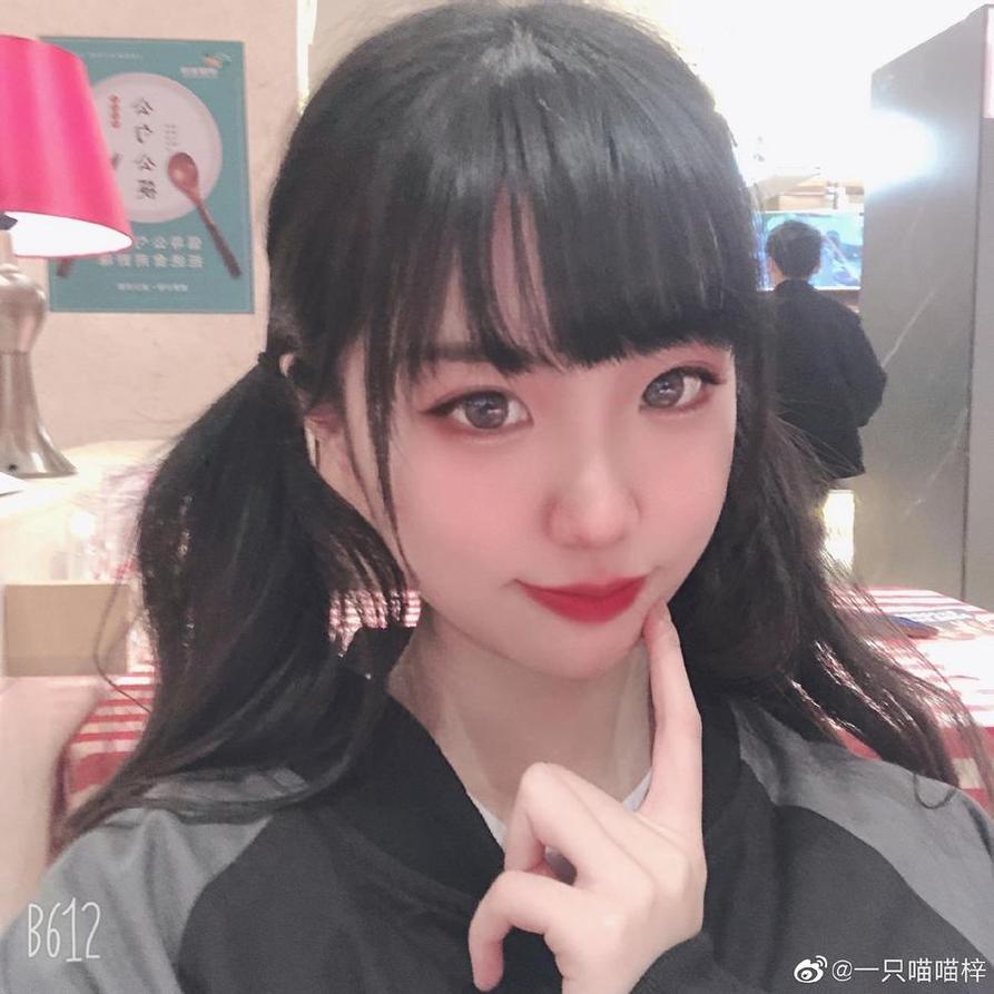 秃仔黑料正能量在线看网址：直达更新内容的最佳入口