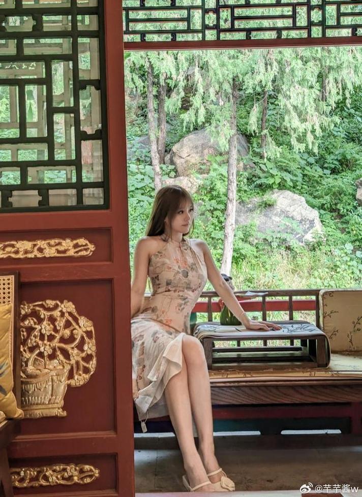 黑料不打烊的网站又换了，登录后观看更多精彩片段